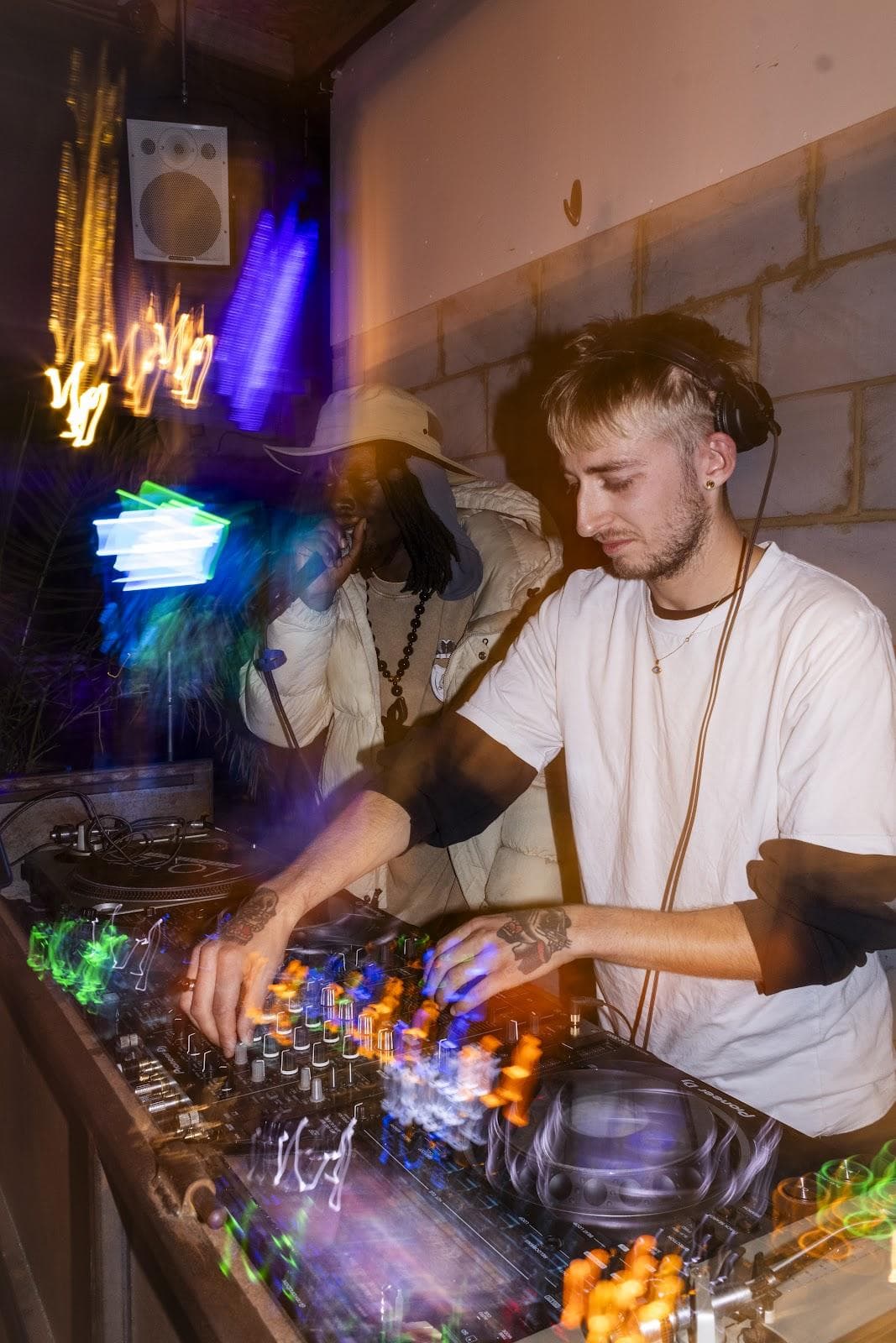 The Glove That Fits photo 2