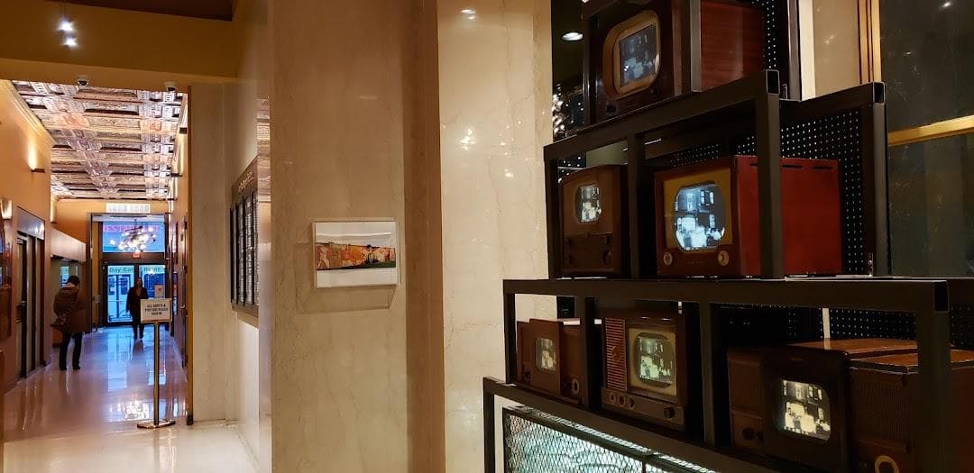 Philadelphia Building photo 6