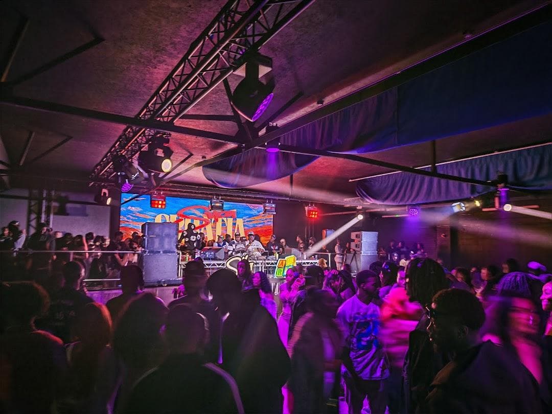 Eutopia Warehouse photo 3