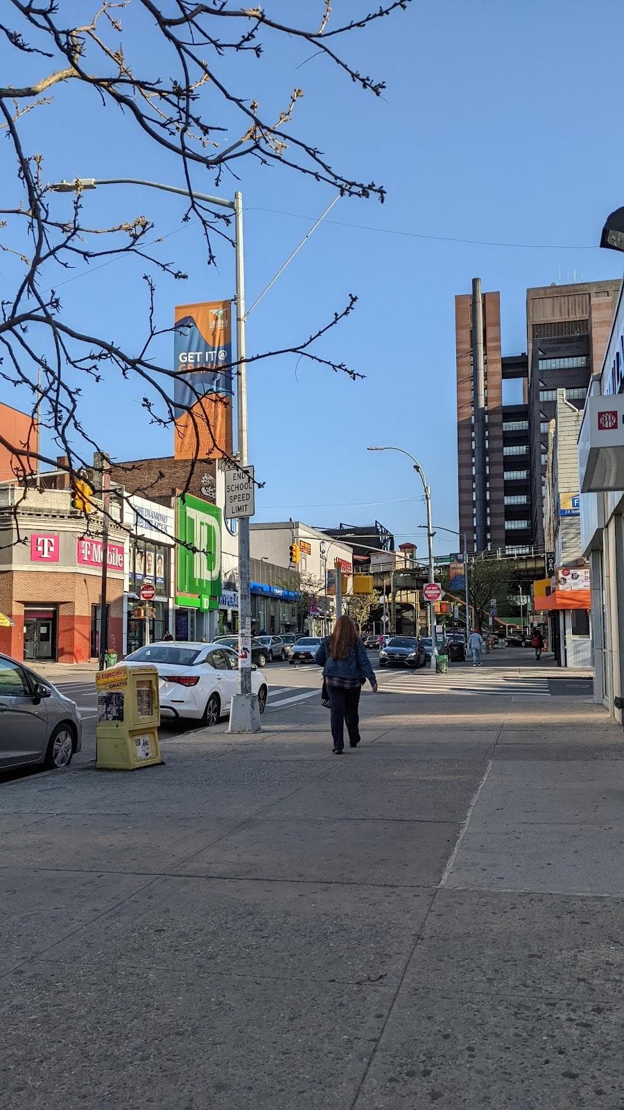 Graham Avenue photo 5