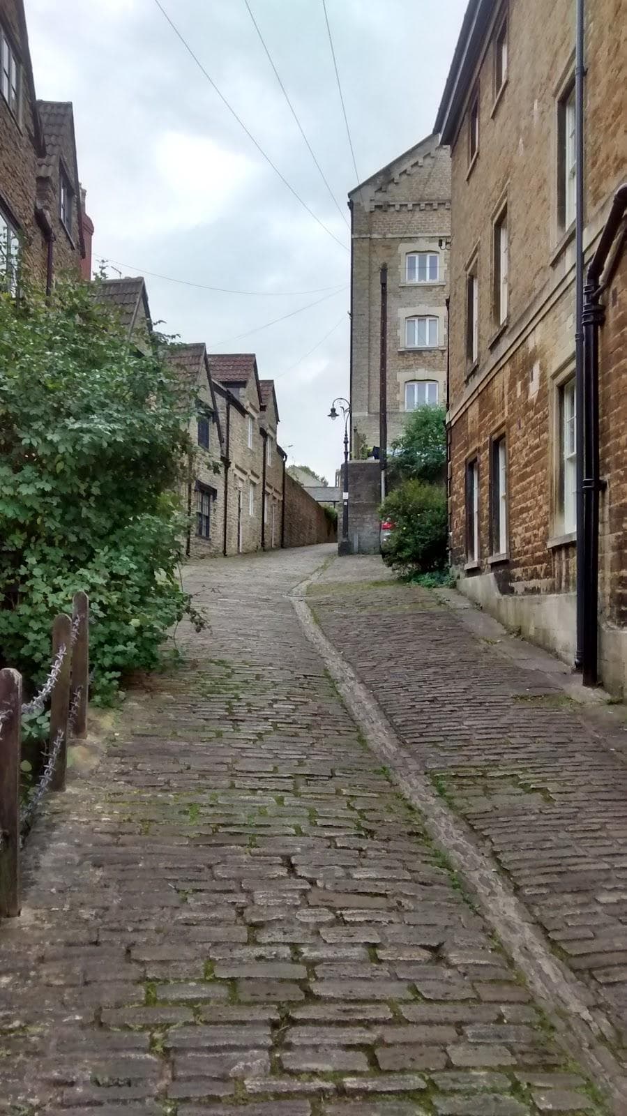 Vicarage Street photo 1