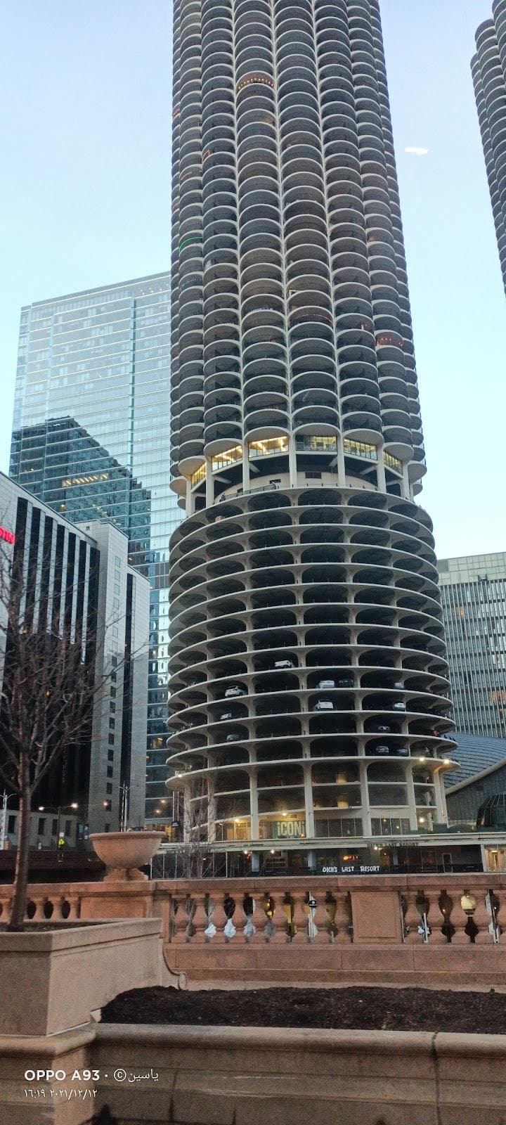 180 N Michigan Ave photo 1