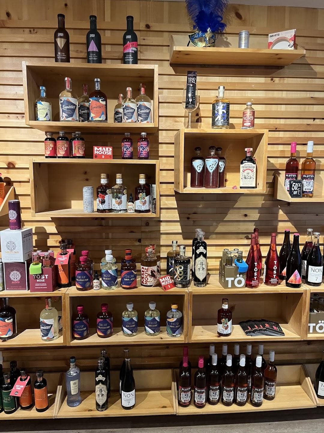 ZERO Cocktail Bar, Tasting Room & Bottle Shop photo 4