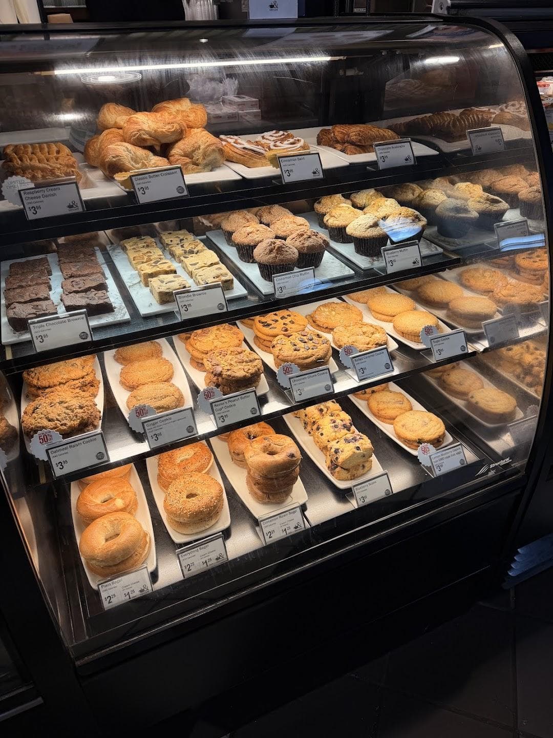 Barnes & Noble photo 4