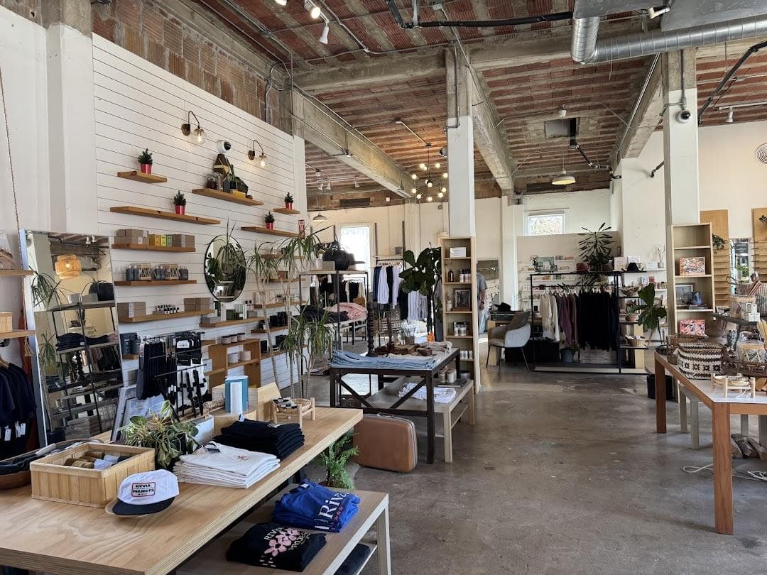 Moniker General photo 6