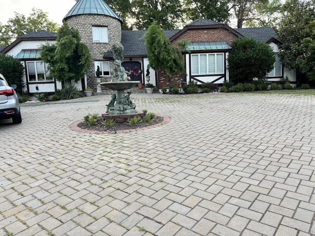 Biddle House photo 3