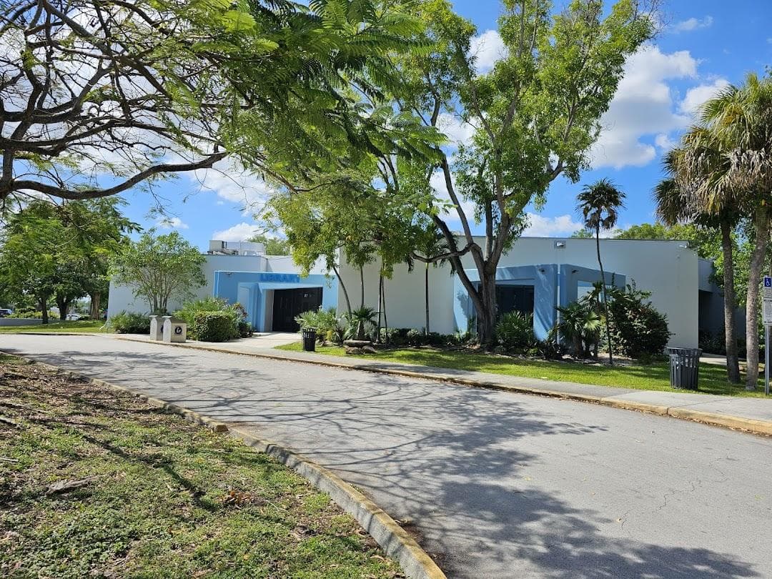 Coral Reef Branch Library photo 4