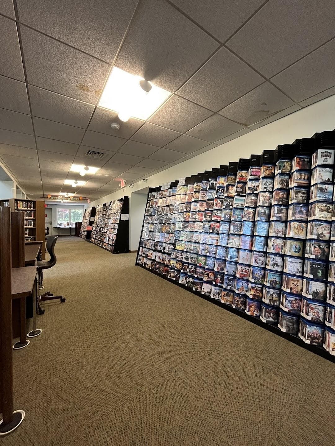 Derby Neck Library photo 3