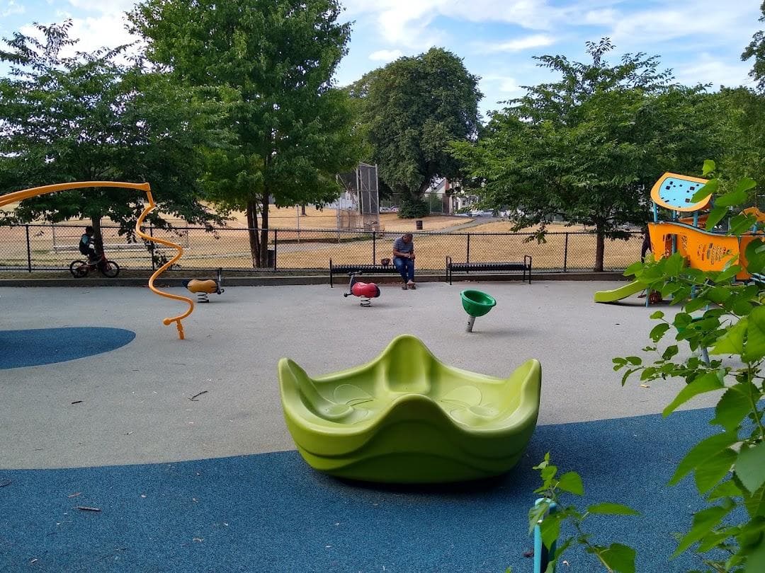Ross Playground photo 5