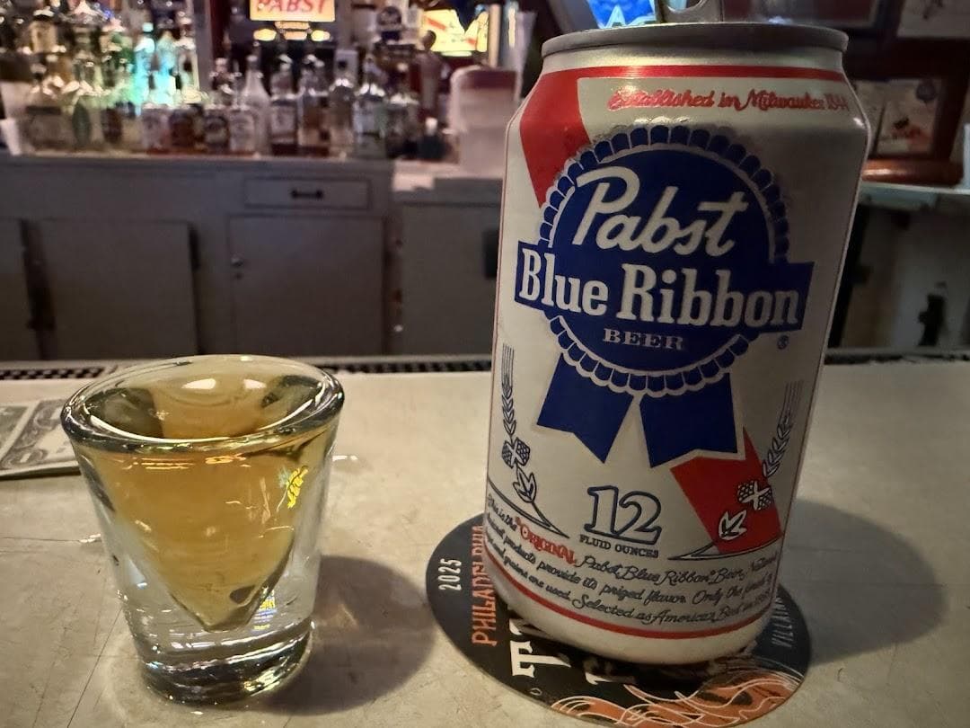 Bob and Barbara's Lounge photo 1