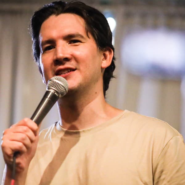 Santi Espinosa: ESPANGLISH (English/Spanish Show)