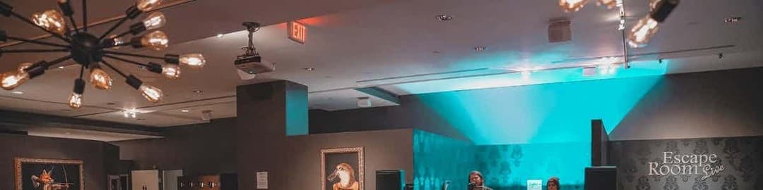 Sofar Sounds Chicago secret show in Andersonville