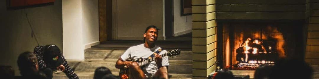 Sofar Sounds Boston secret show in Davis Square