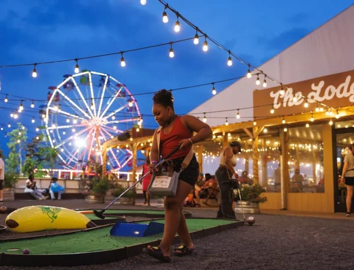 Family Fan Zone at Independence Blue Cross RiverRink Summerfest